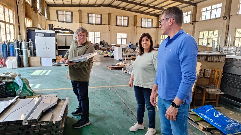 Dziesięcioletni klient Manolo z Hiszpanii ponownie odwiedza Debabrother